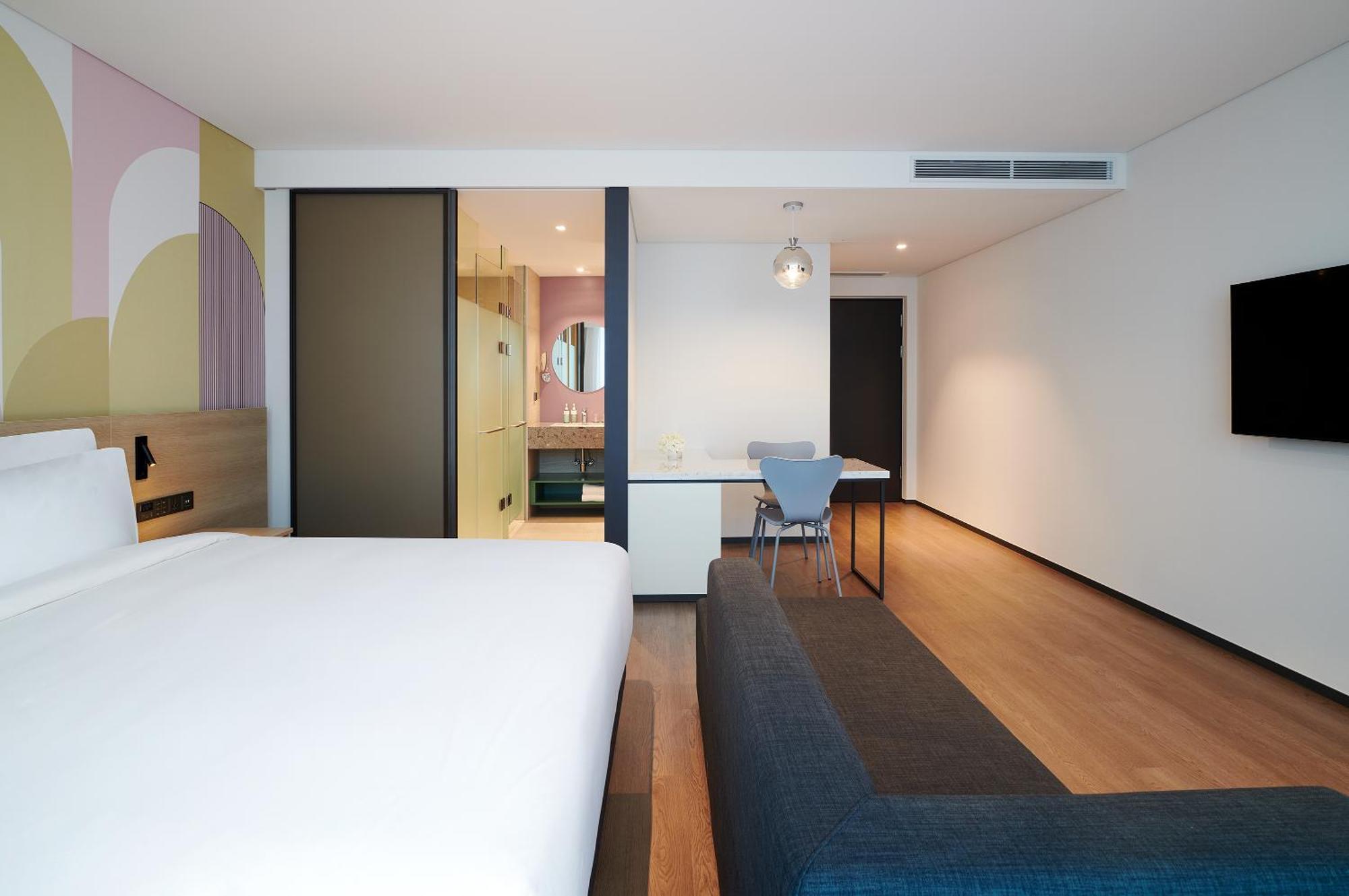 Ibis Styles Ambassador Incheon Airport T2 Hotel Екстериор снимка
